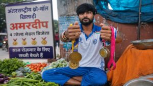 Amardeep throwball player